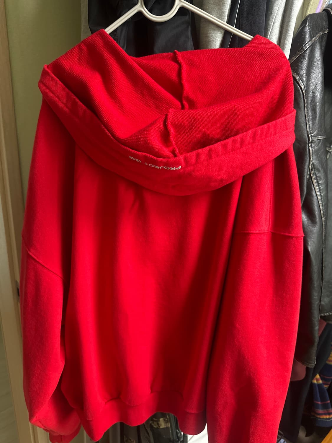 프로젝트 G/R 멤버십 카페인 패러디 후드 레드 상품이미지2