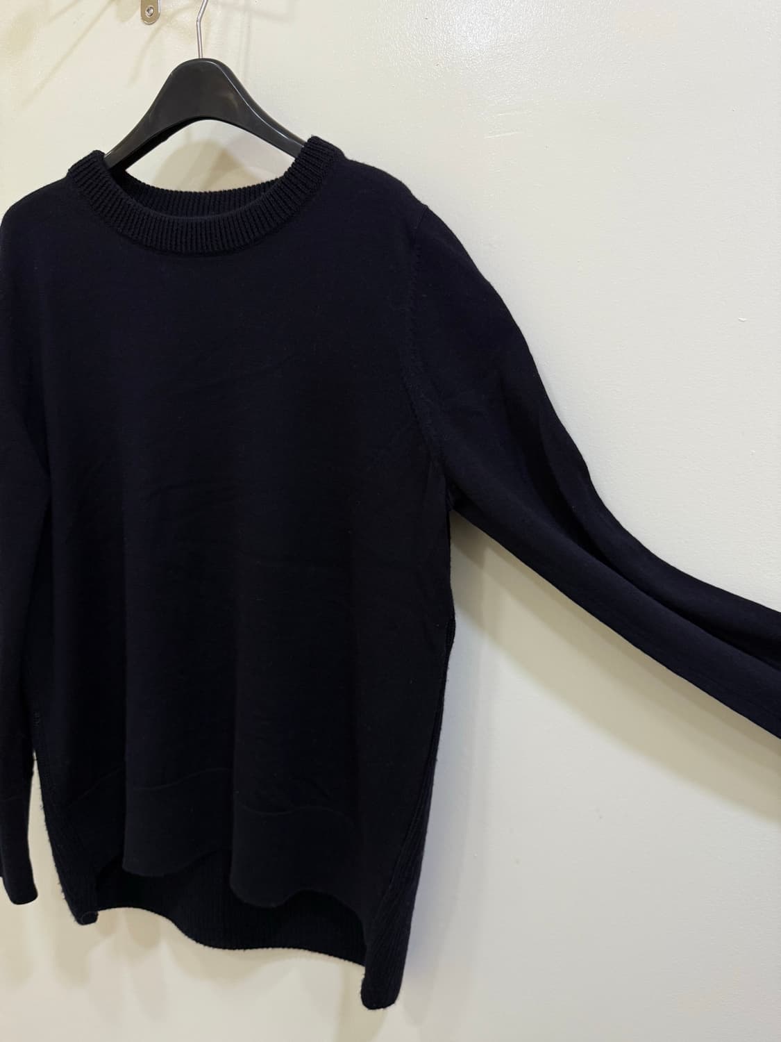 코스 cos 블랙 니트 스웨터 정품 상품이미지2