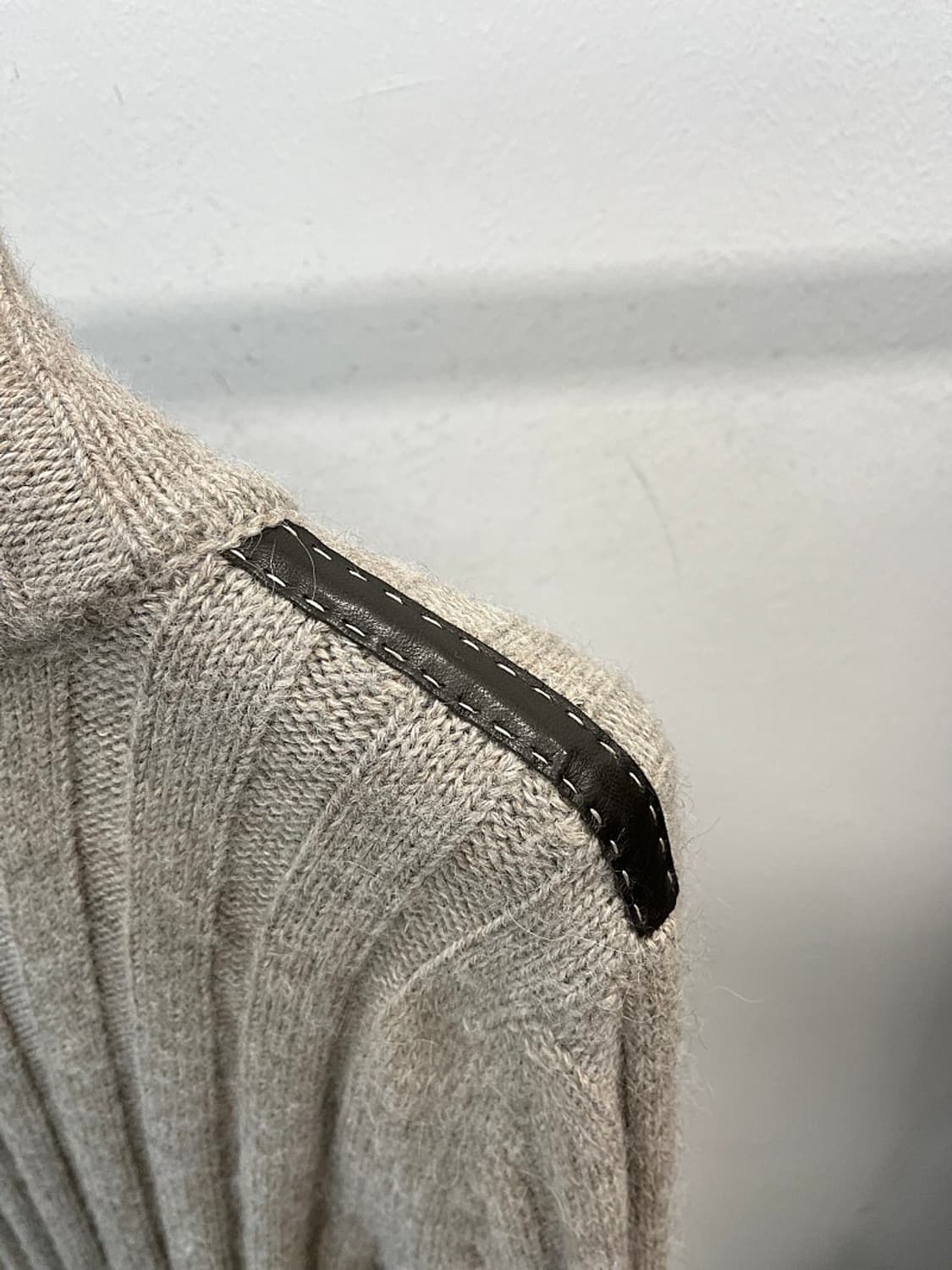 105) 돌체앤가바나 가죽믹스 니트가디건  상품이미지6