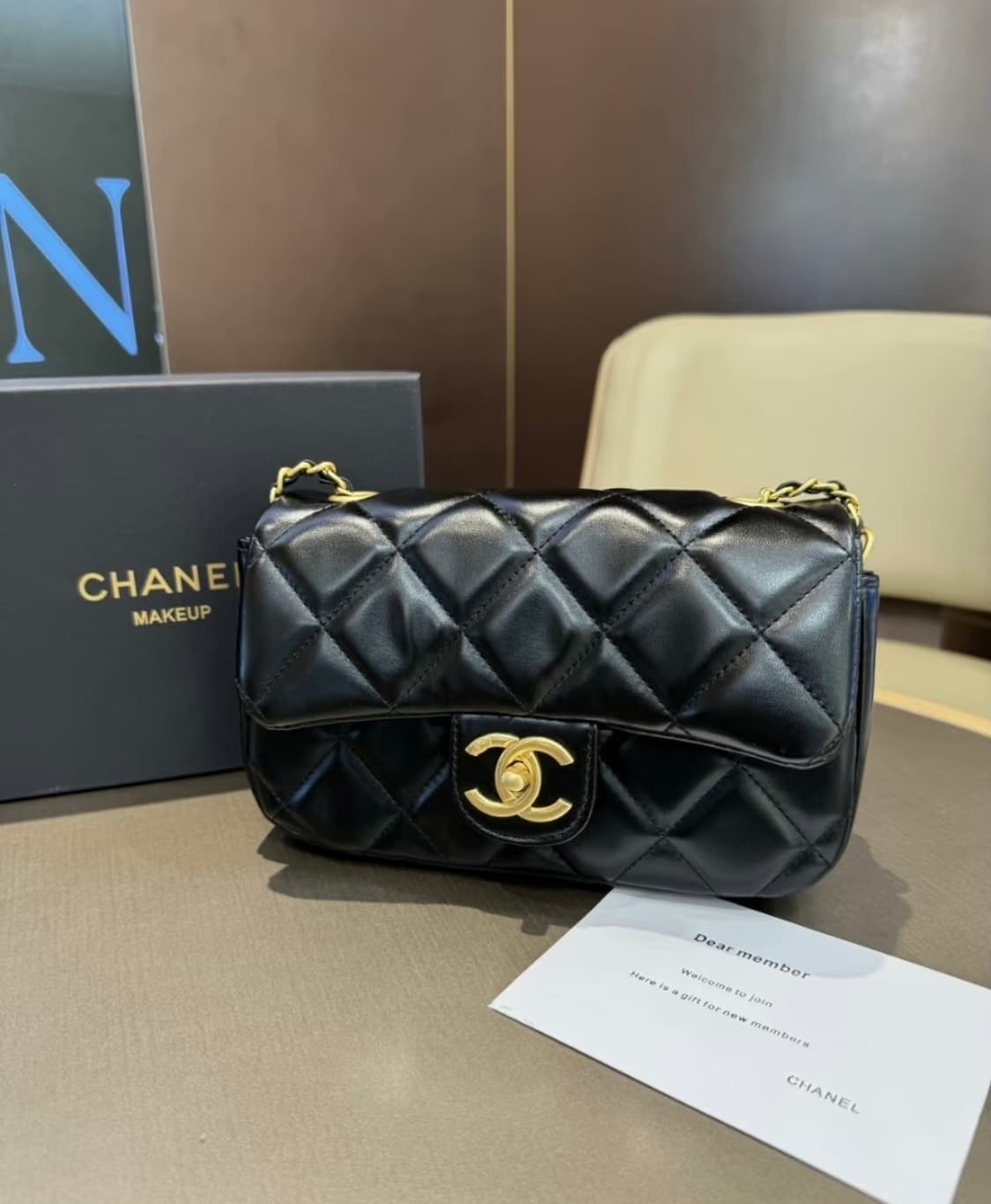 샤넬 뷰티 체인 하트참 크로스백 숄더백 상품이미지2