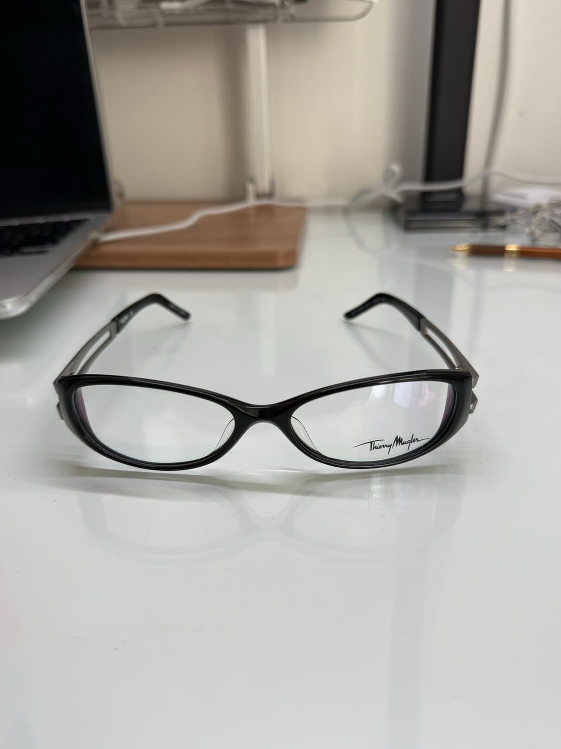 티에리뮈글러 안경 상품이미지2