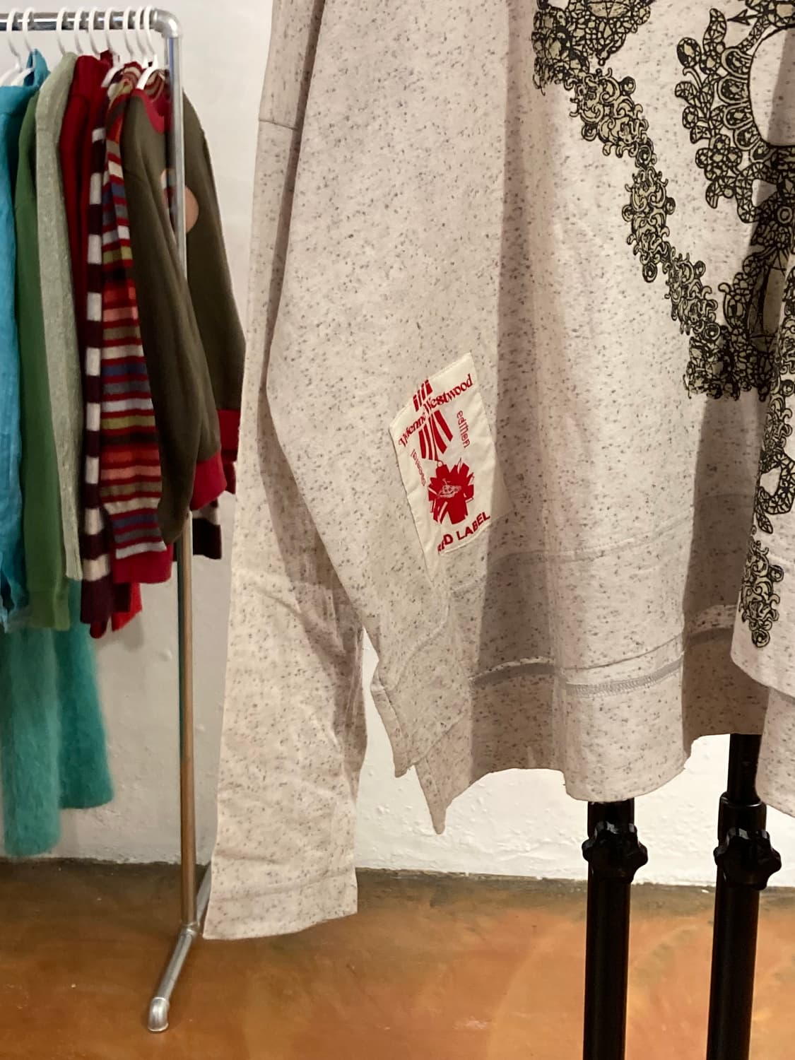 비비안 웨스트우드 슬리브리스 상품이미지3