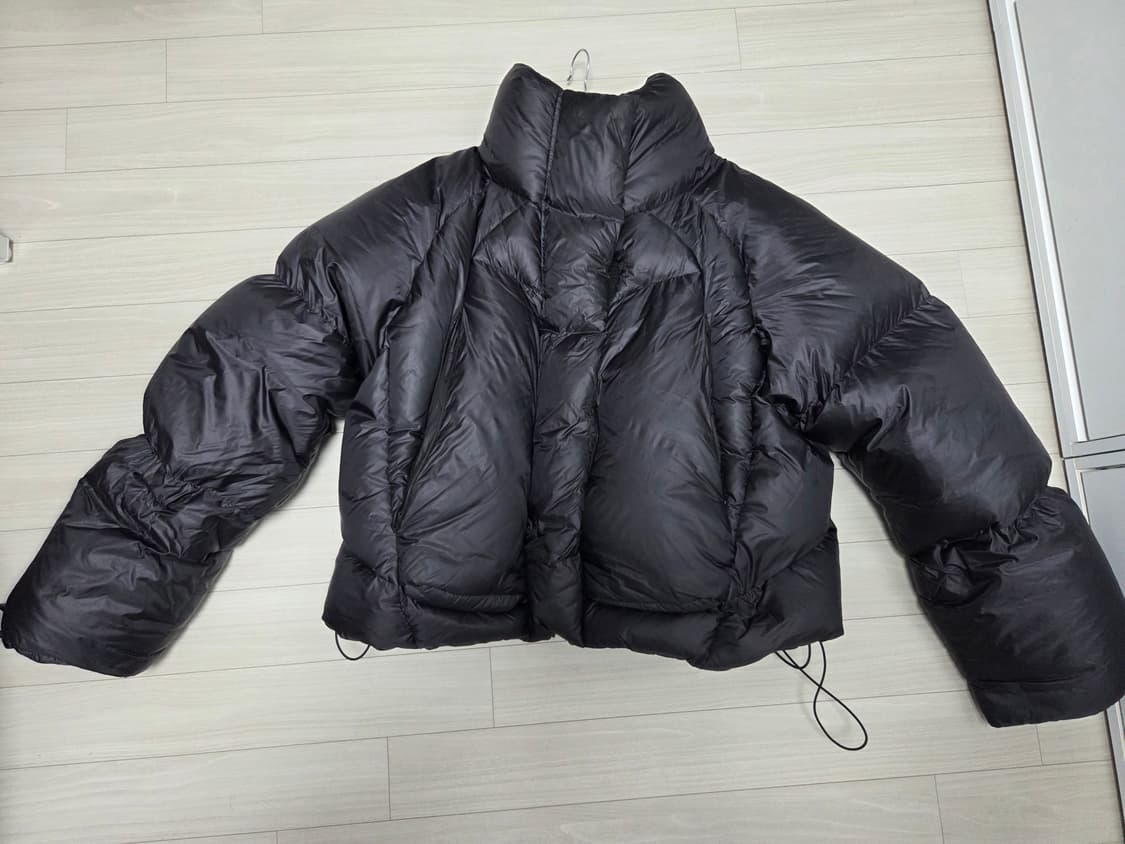 엔타이어스튜디오 패딩 상품이미지1