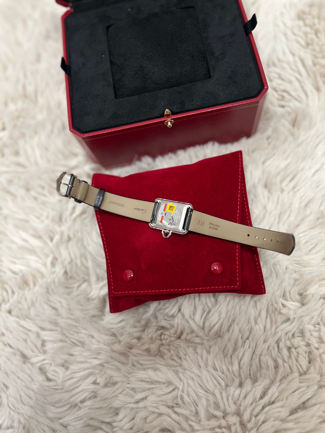 까르띠에 탱크 머스트 스몰 시계 풀박스 (새상품) 상품이미지6