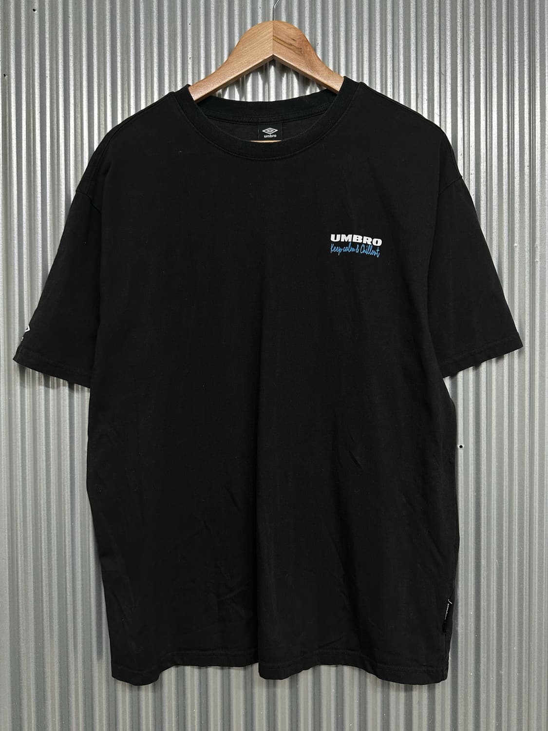 105(XL)  엄브로 로고 블랙 반팔 티셔츠 상품이미지1