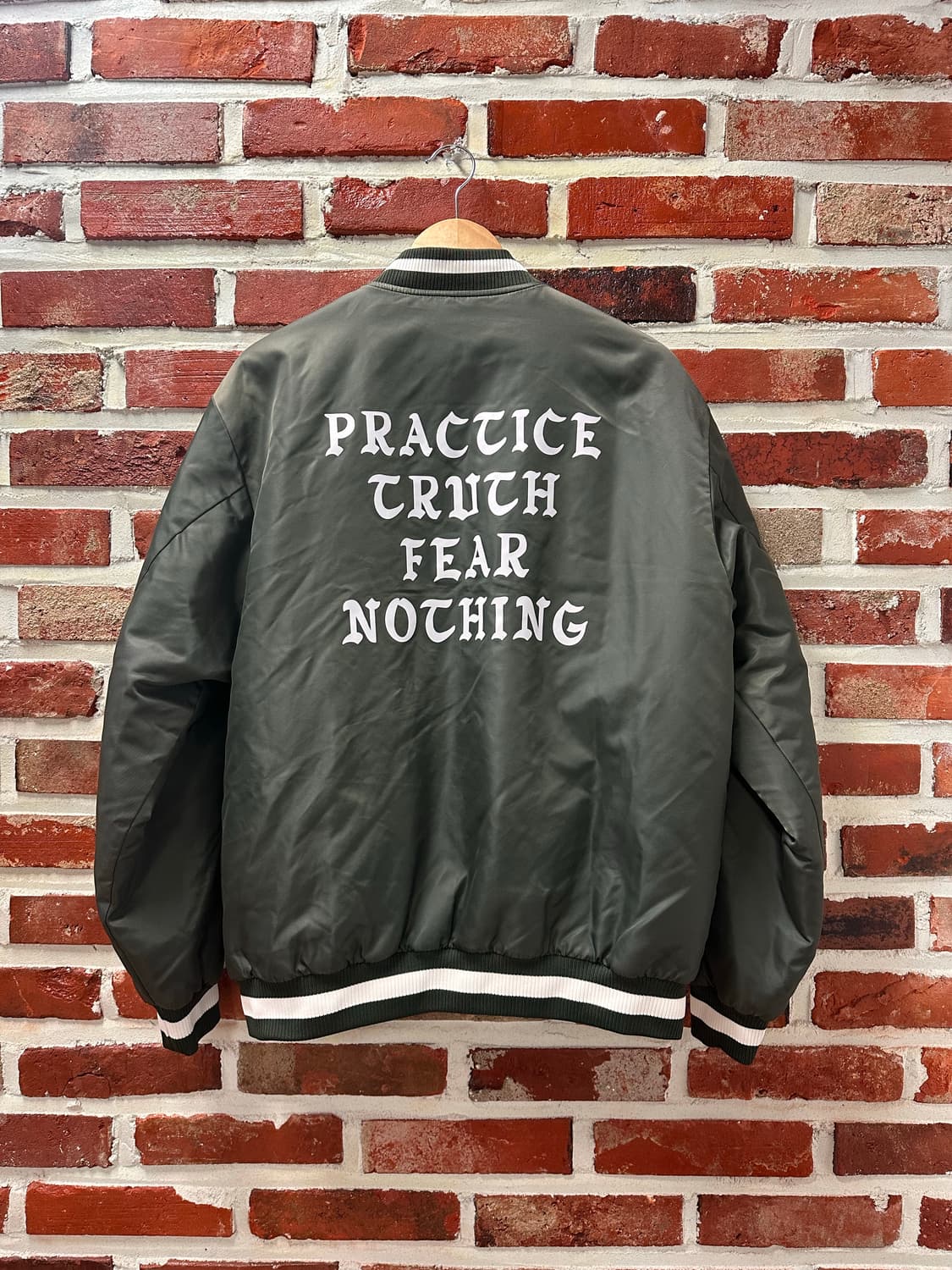 (L)zooyork 쥬욕 바시티 자켓 카키 상품이미지4