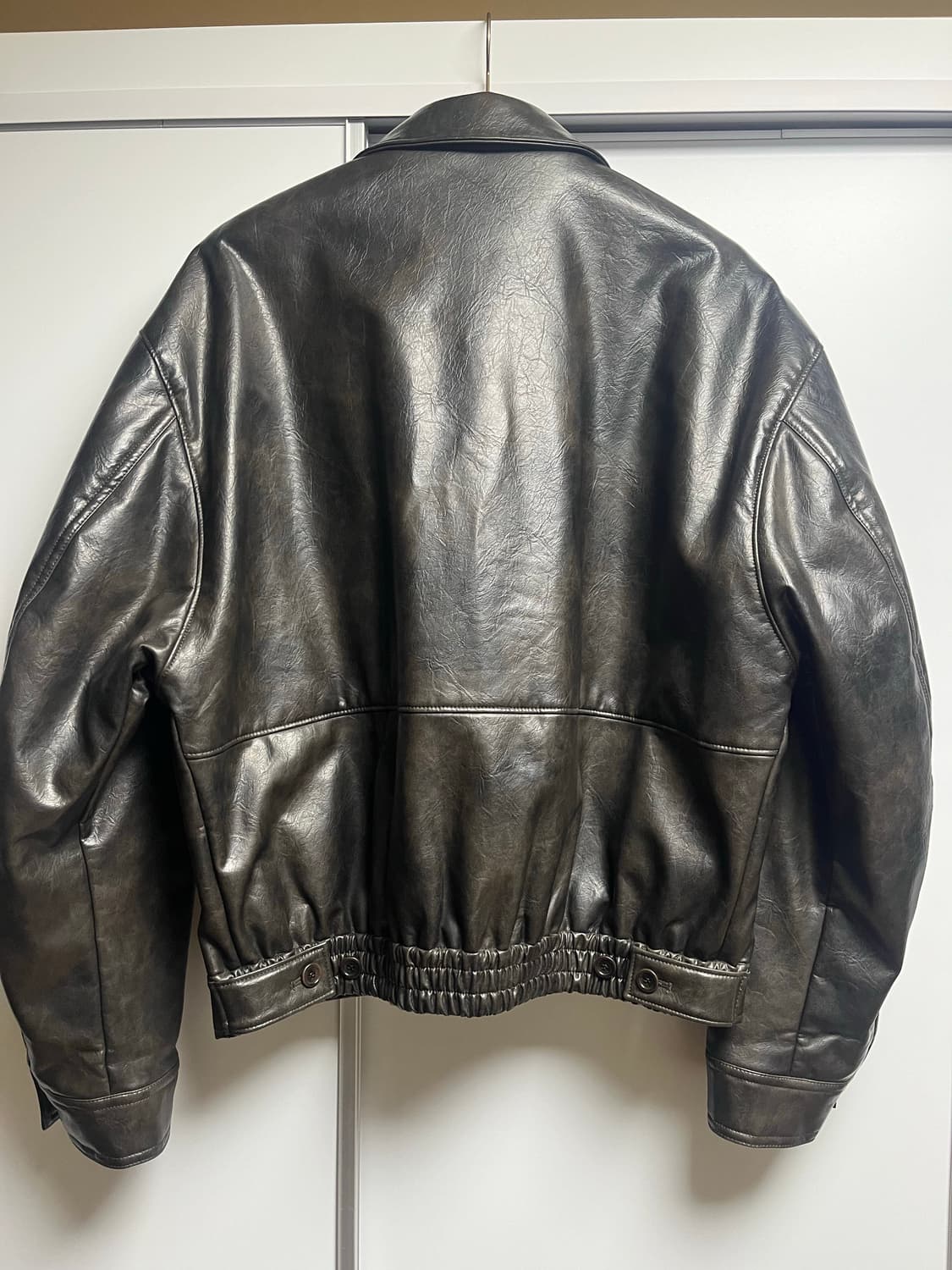 아모멘토 25fw 신테틱 레더봄버 자켓 미디움M 상품이미지2