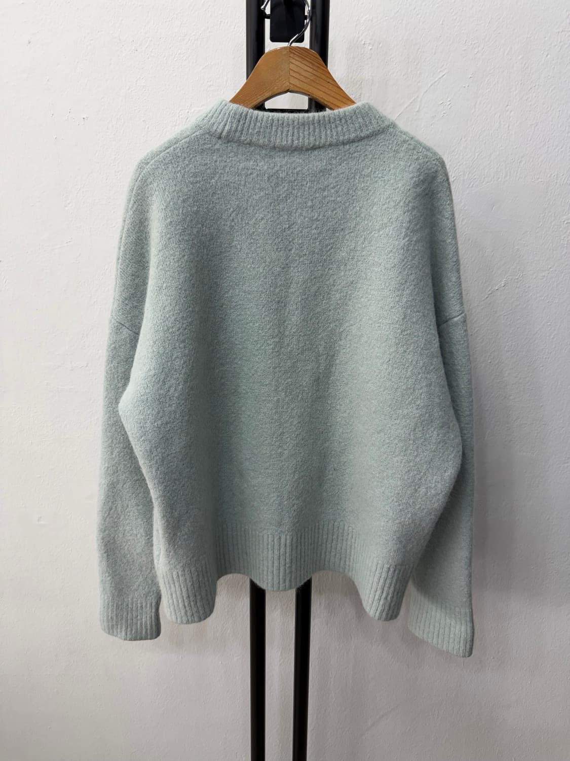 정품) AMI 아미 여성 24ss 오버핏 하트 로고 니트 S 상품이미지5