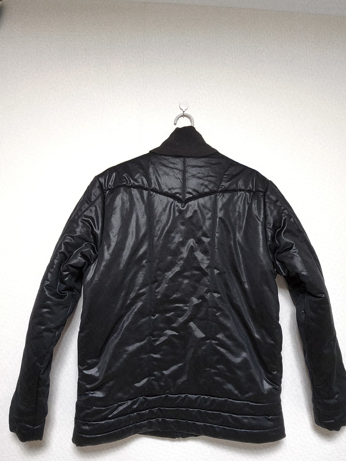 아디다스 블랙 패딩 점퍼 상품이미지2