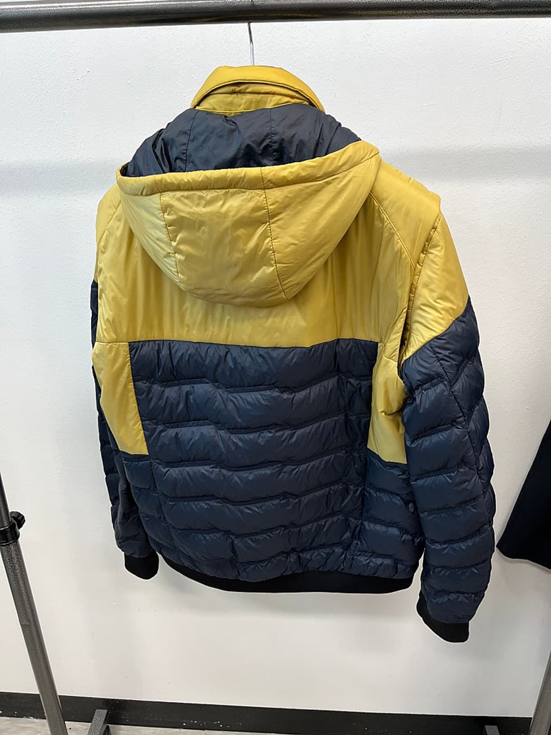 105) 휴고보스 후드 경량다운  상품이미지9