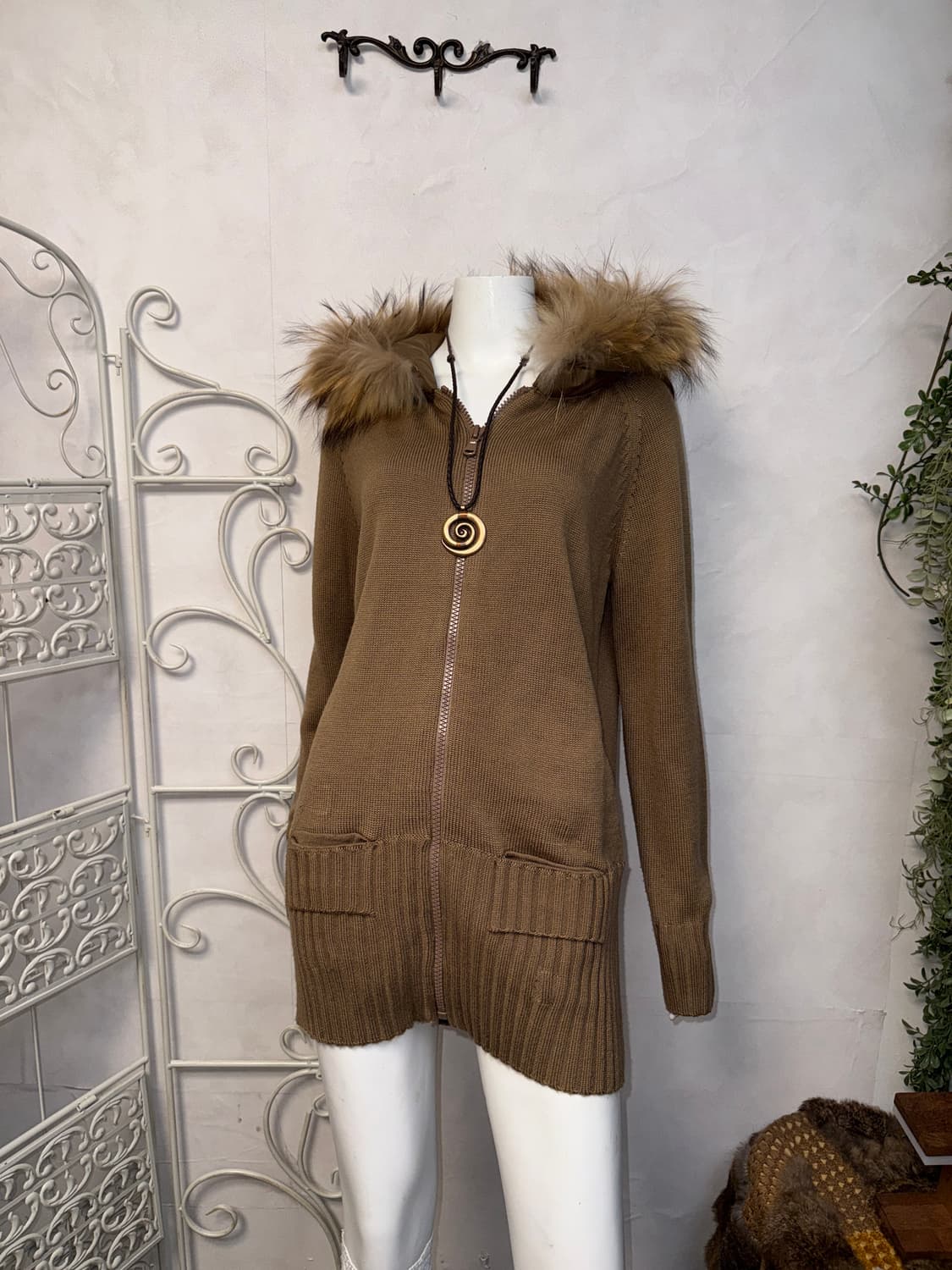 Brown fur hood zipup knit ops 상품이미지1
