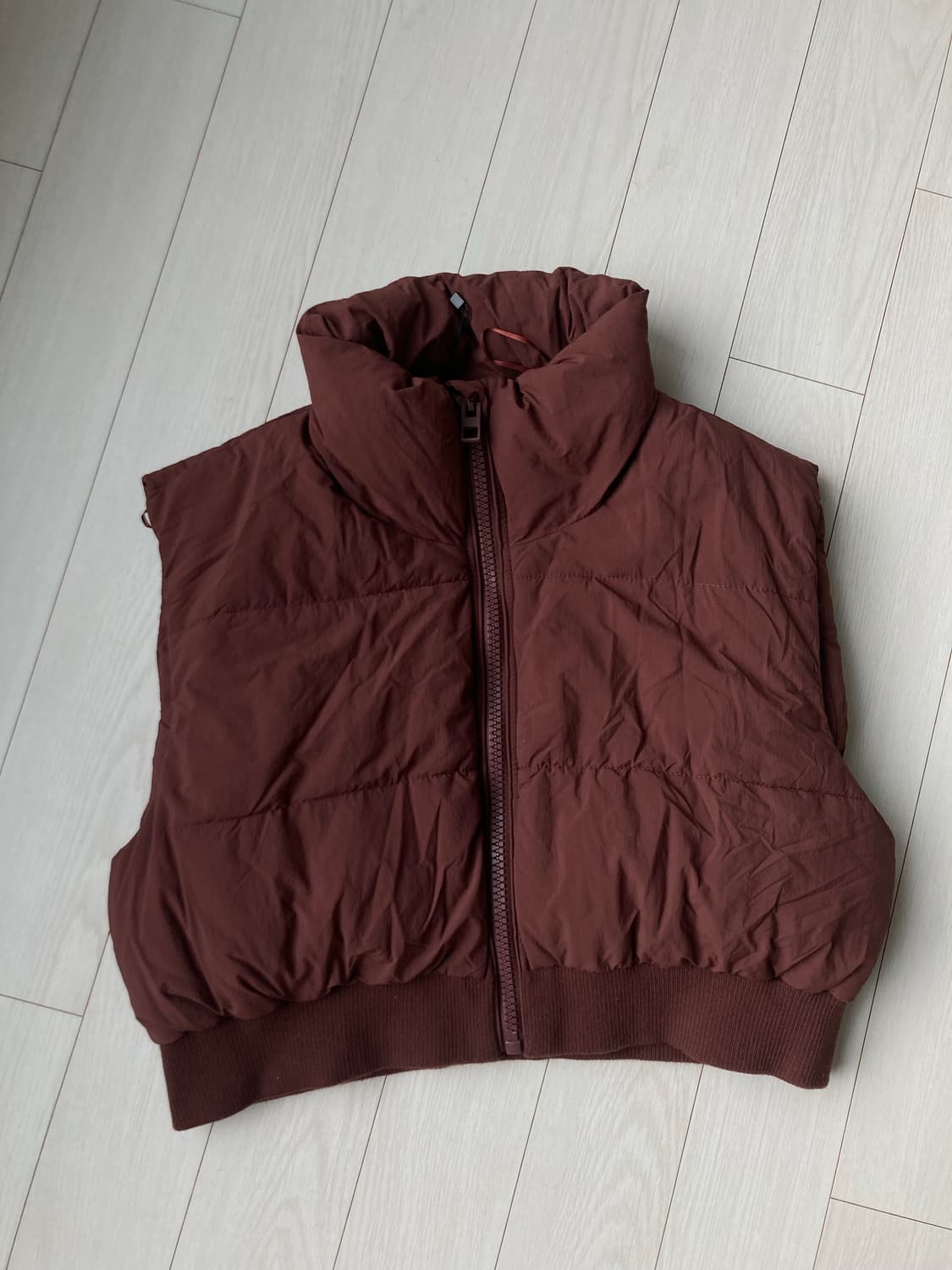 자라 크롭 조끼 패딩 브라운 L-XL 상품이미지1