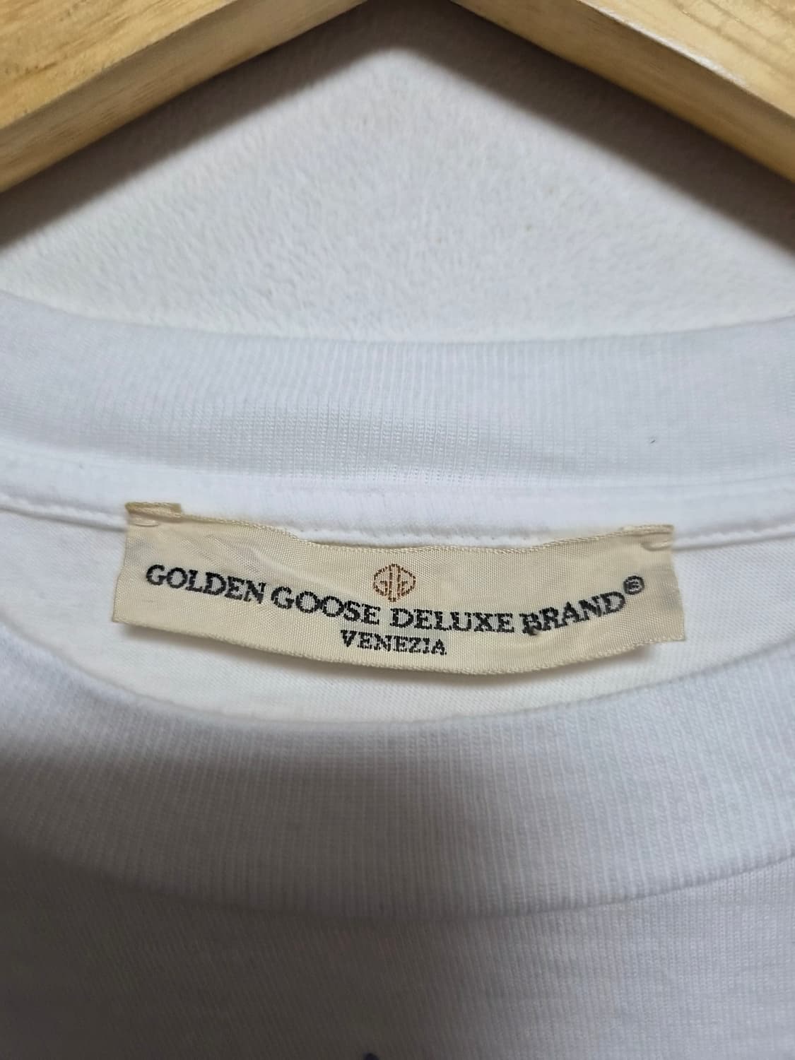 골든구스GoldenGoose 플라워 화이트 티셔츠  - T119 상품이미지4