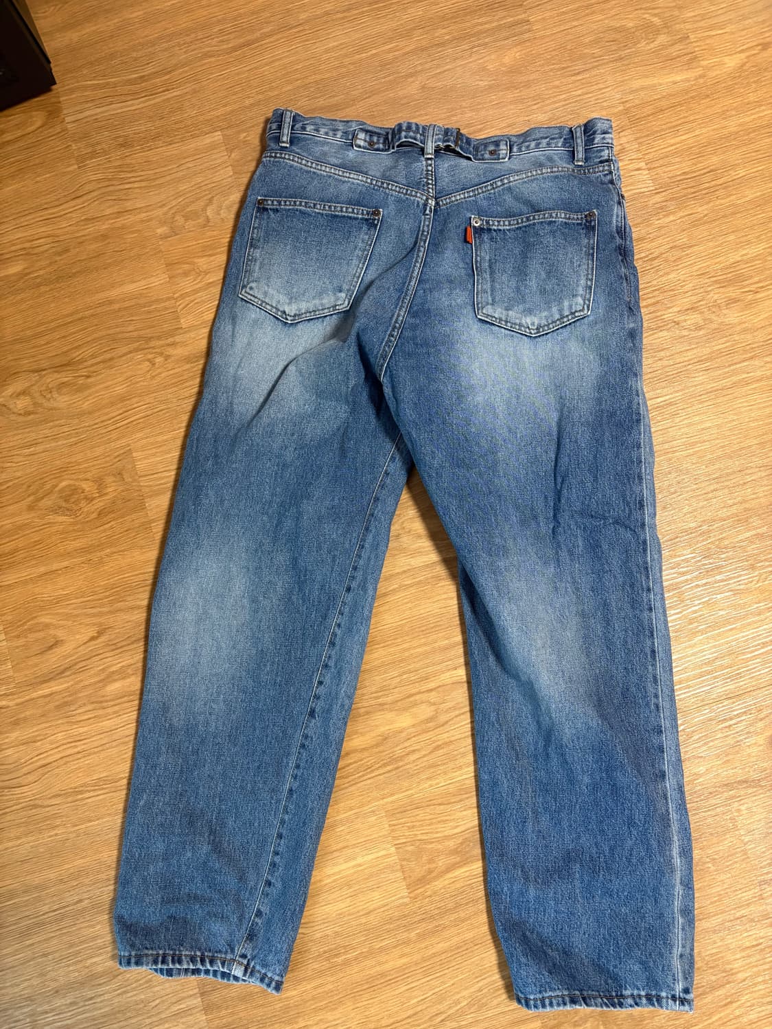 아워셀브스 오가닉 코튼 와이드 테이퍼드 워시드 블루 상품이미지2