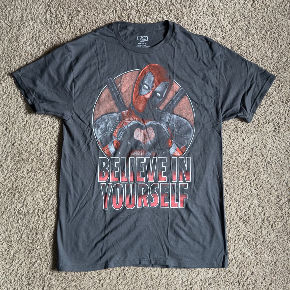 마블 데드풀 티셔츠 챠콜 상품이미지1