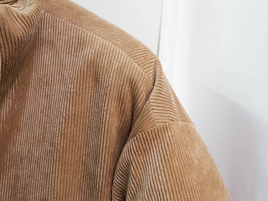 TNGT 남성 오버핏 코듀로이 구스다운 숏패딩 105-110

​ 상품이미지3