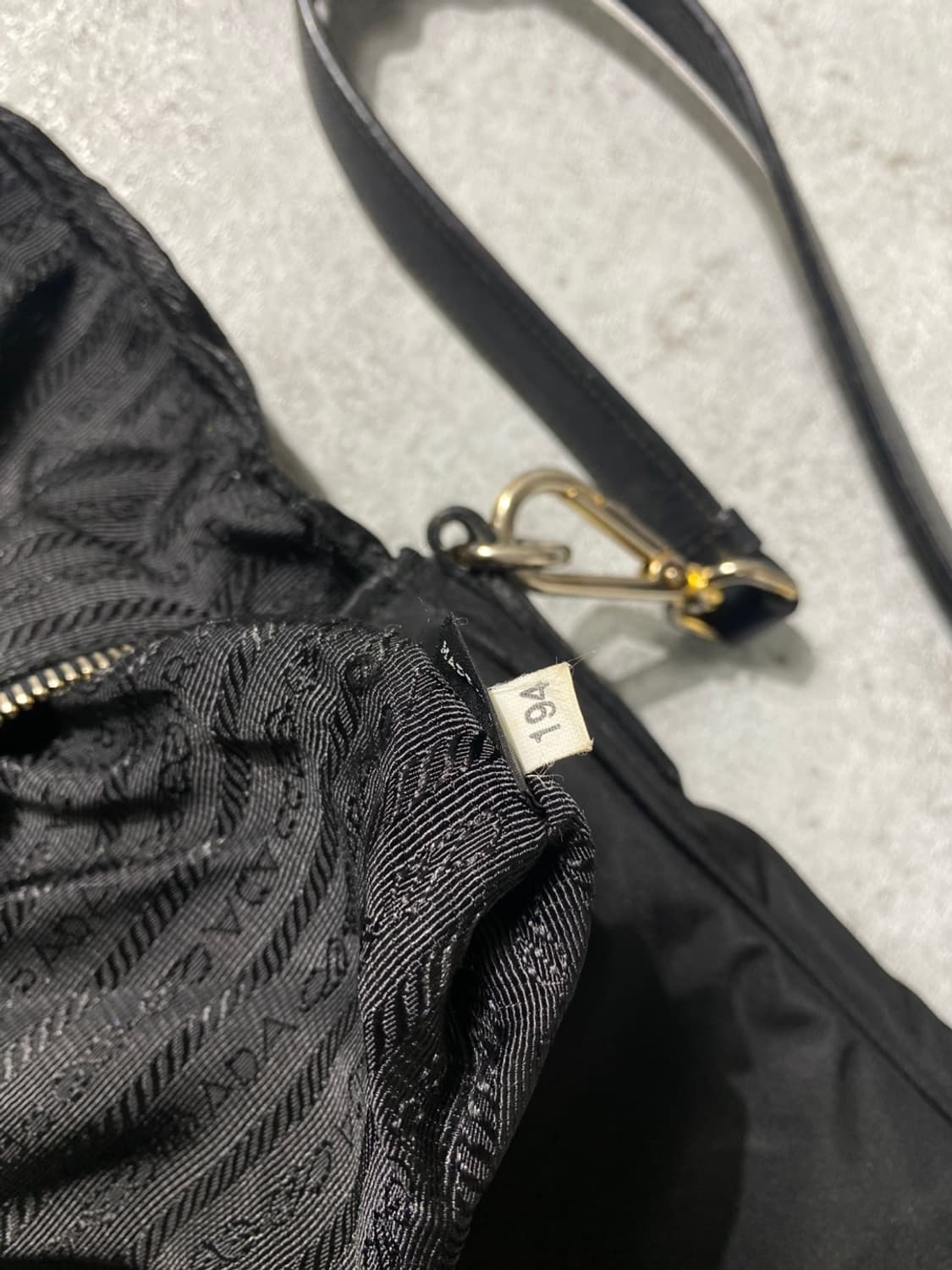 [27*19] Prada 프라다 포코노 나일론 크로스백 상품이미지9
