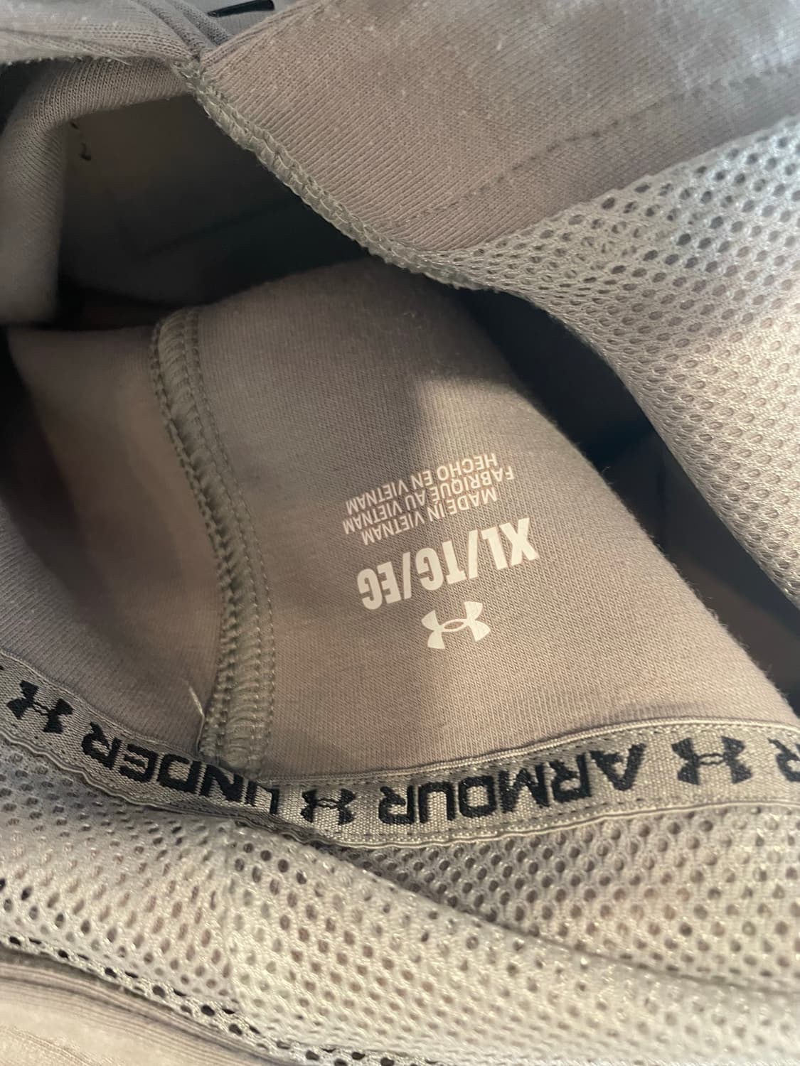 언더아머xl 가슴60 기장70 후드티 상품이미지4