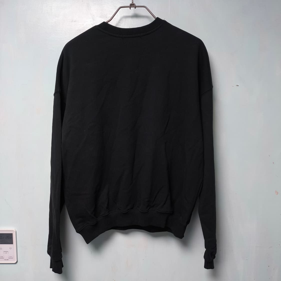 [1] GOOMHEO 굼허 그래픽 맨투맨 상품이미지3