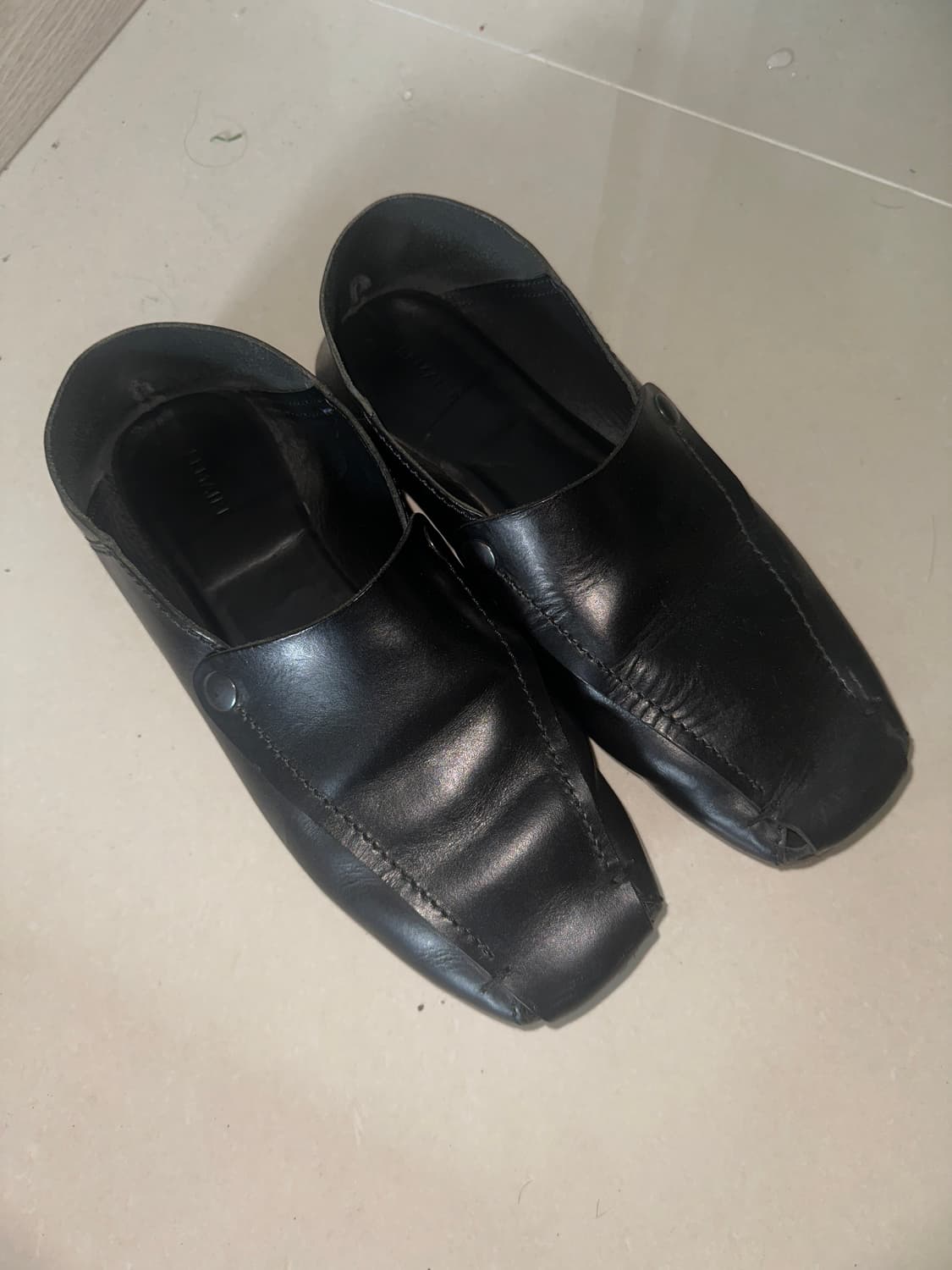 르메르 폴디드 뮬 로퍼 블랙 42 상품이미지4