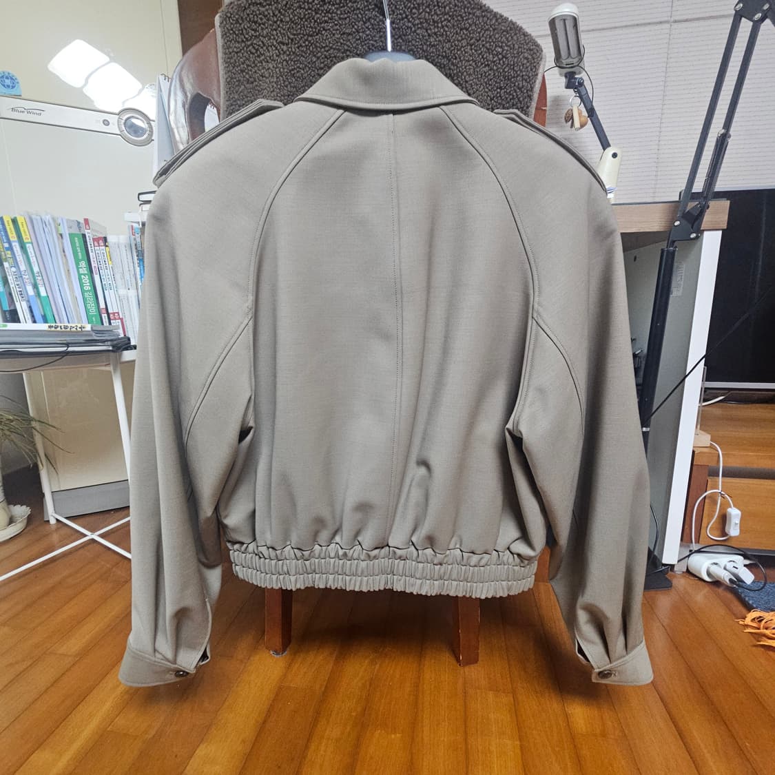 엘무드 바움 더블페이스 울 블루종 자켓 카키그레이 46사이즈 입니다 상품이미지3