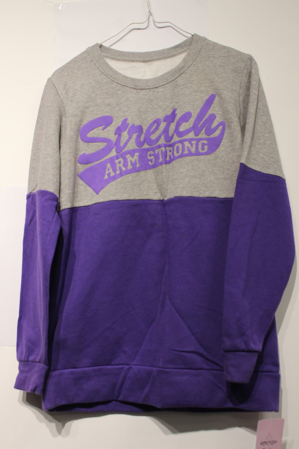 236. 투톤 그래픽 기모 맨투맨 상품이미지1