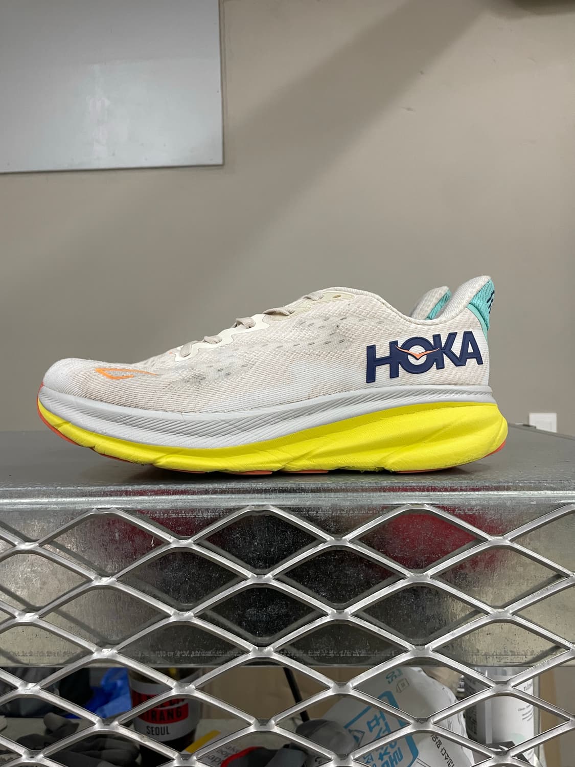 호카 클리프톤 9 에그노그 패션프루트 265 (gr-4125) 상품이미지1