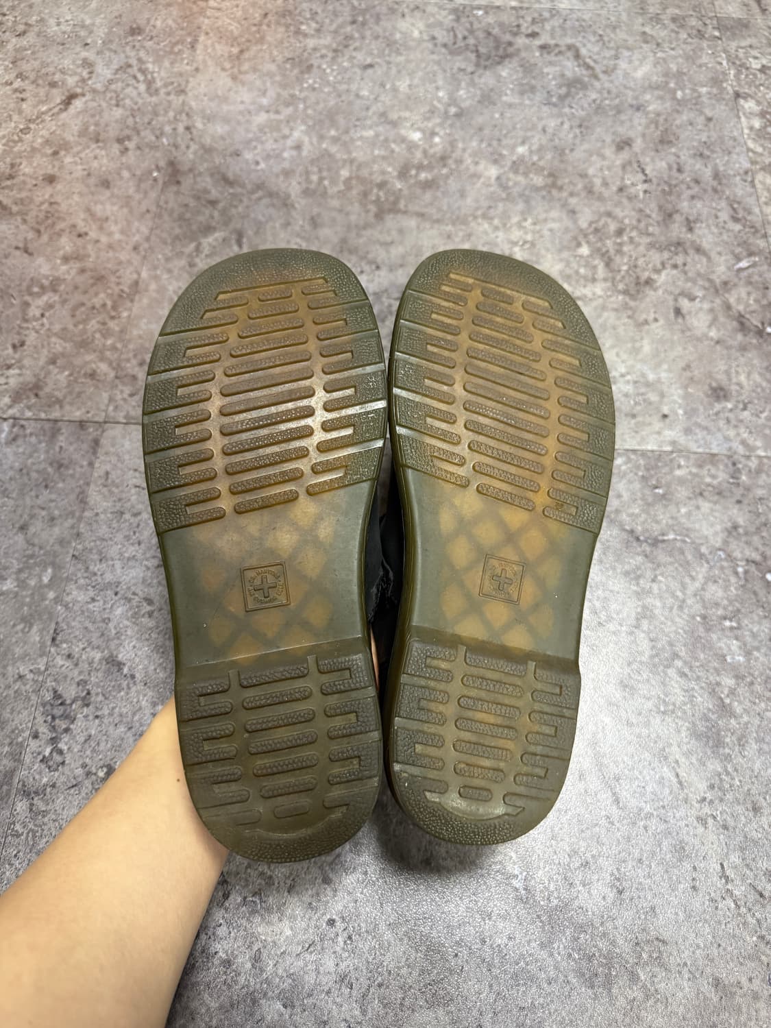 닥터마틴 패트리샤 240 상품이미지4