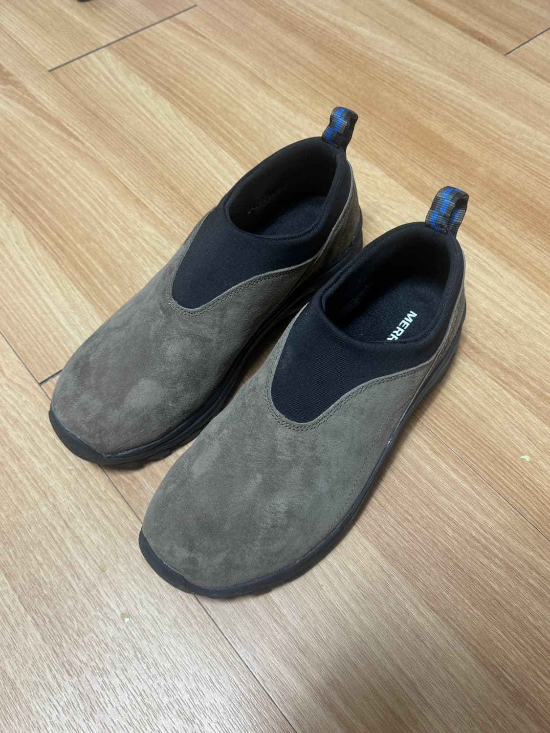 머렐 윈터목 건스모크 컬러 270 상품이미지1