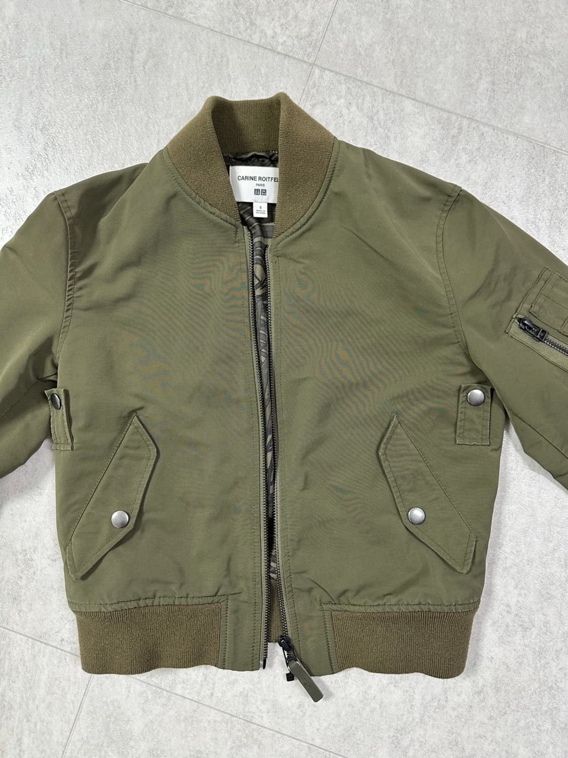 유니클로 x 카린 로이펠드 항공점퍼 S사이즈 상품이미지2