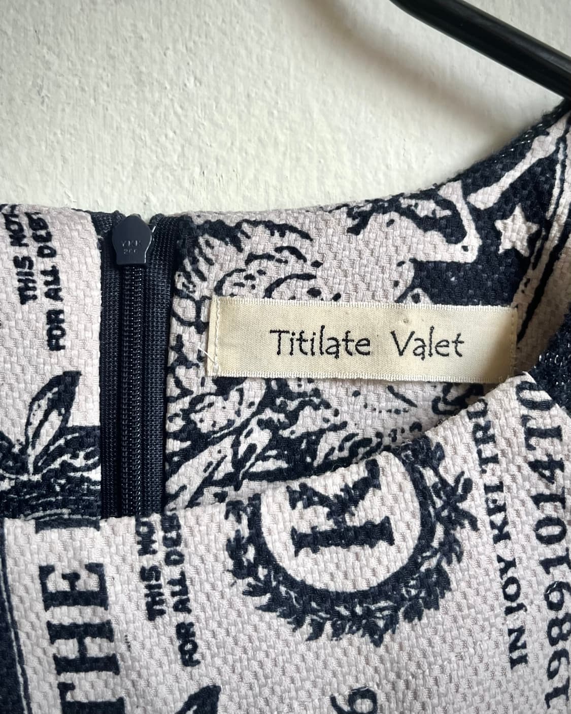 Titilate Valet by Japan Gothic Print Top 상품이미지5