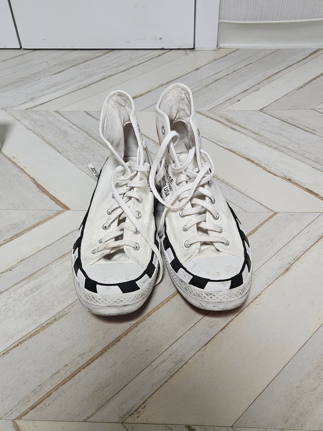 오프화이트 컨버스 척70 하이 300 상품이미지2