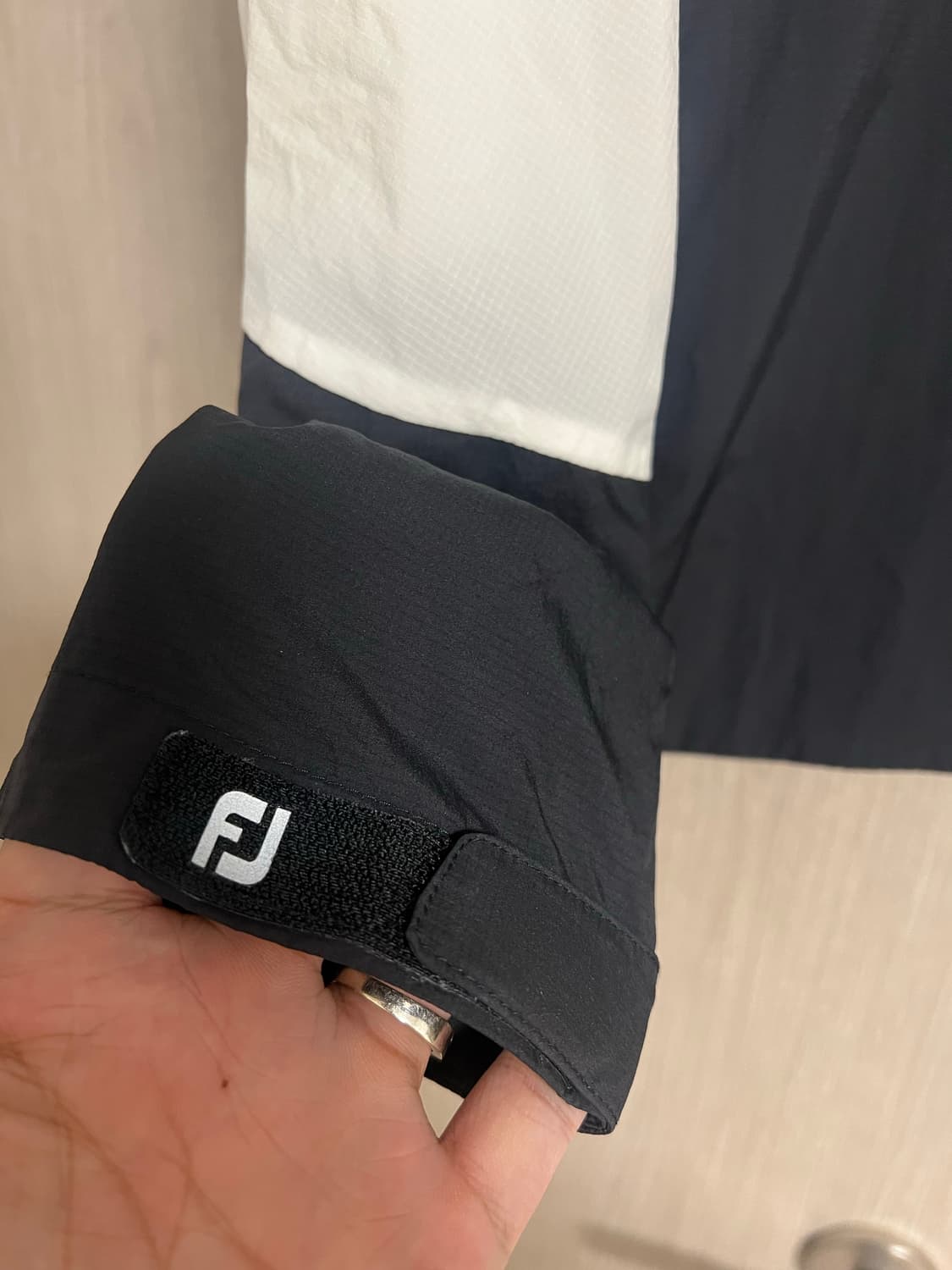 XXL) 풋조이 FJ HYPER 플렉스 바람막이 화이트/블랙 상품이미지3