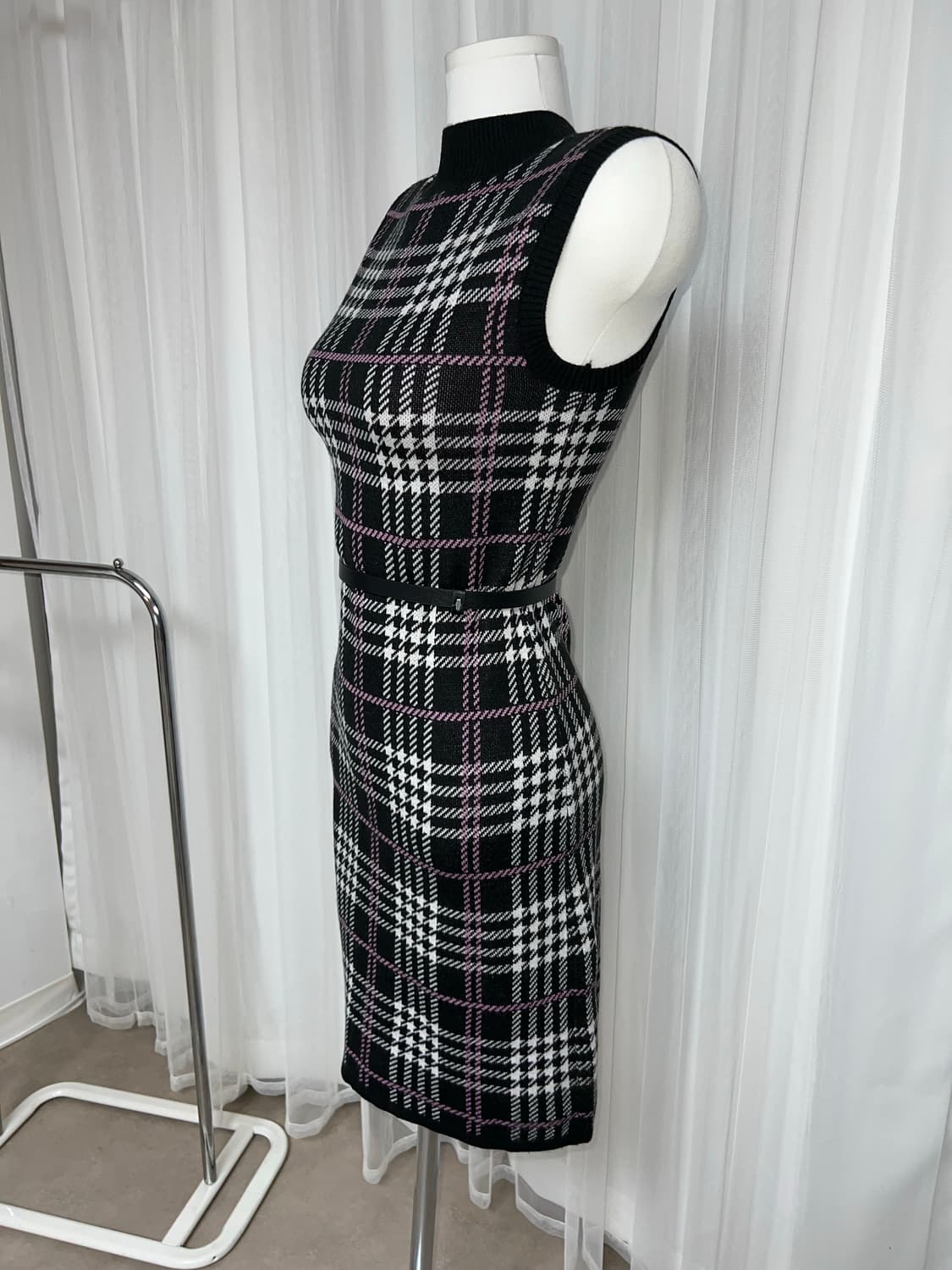 블랙 퍼플 체크 니트 롱 원피스 상품이미지4