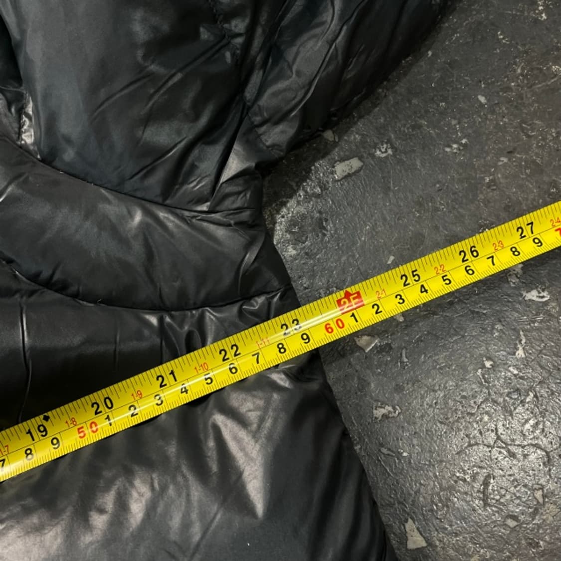 100 아디다스 포르쉐 디자인 유광 패딩  상품이미지8