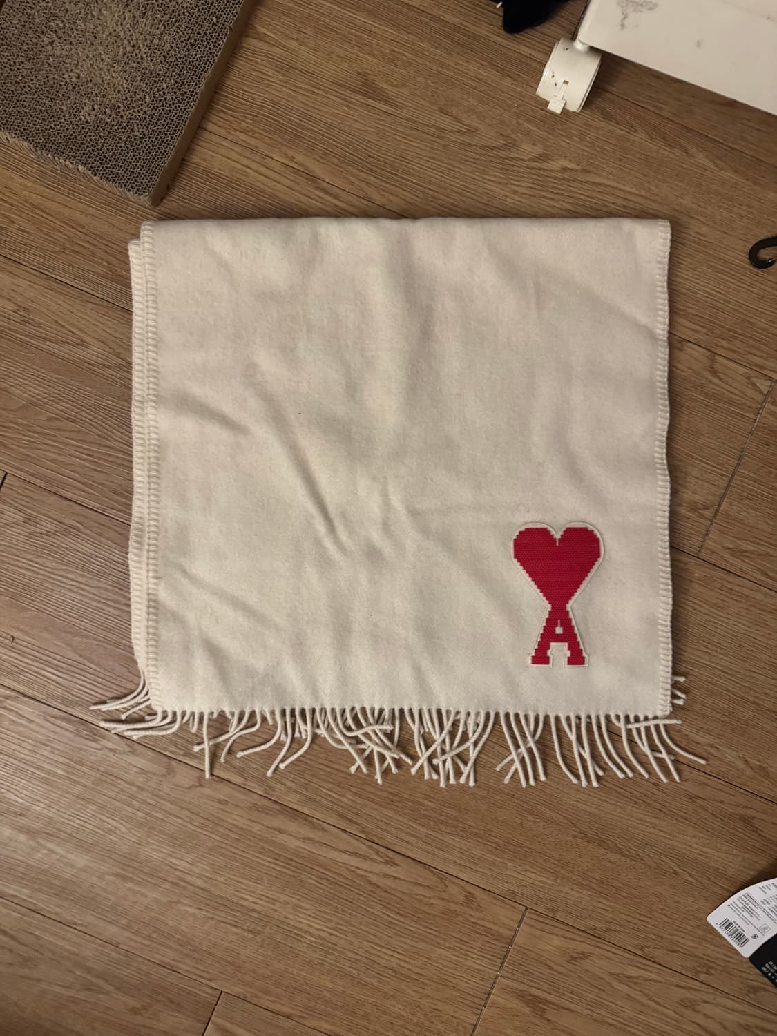 아미 19FW 빅하트 울 머플러 상품이미지1