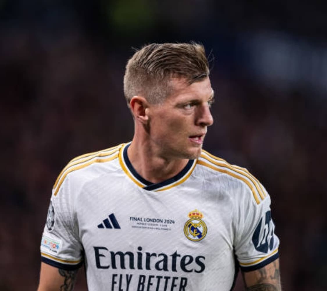 23-24 레알마드리드 토니 크로스 유니폼 L사이즈 상품이미지8