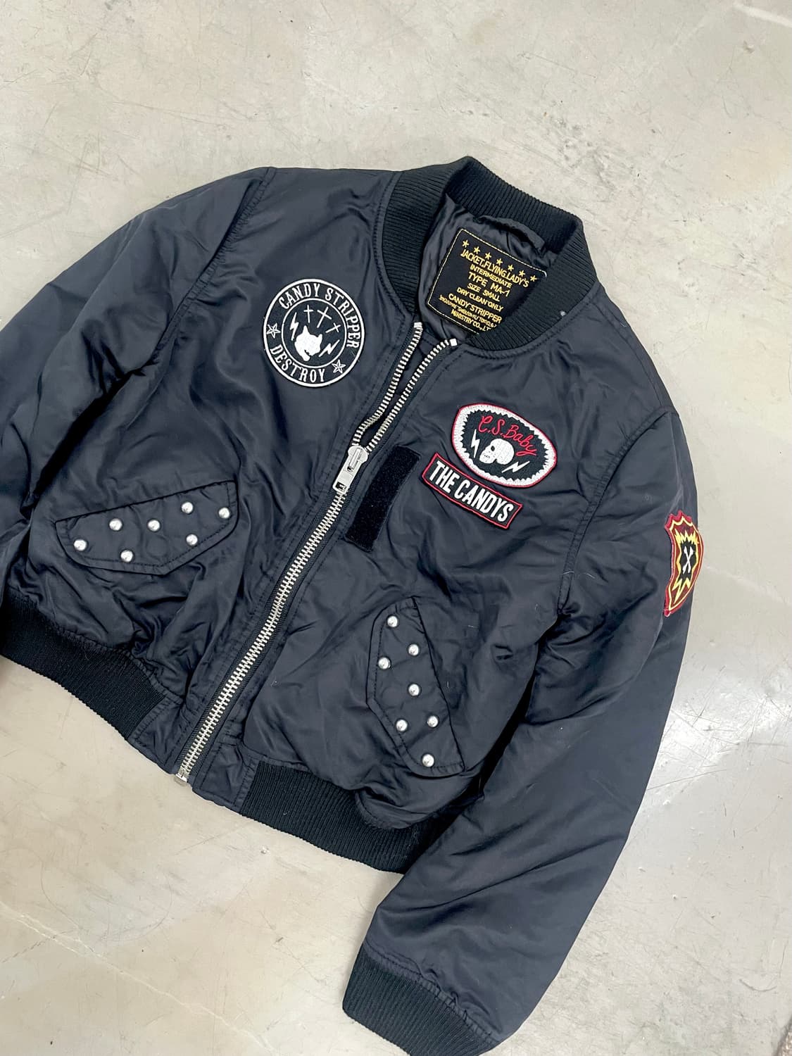 Black stud details MA-1 jacket 상품이미지2