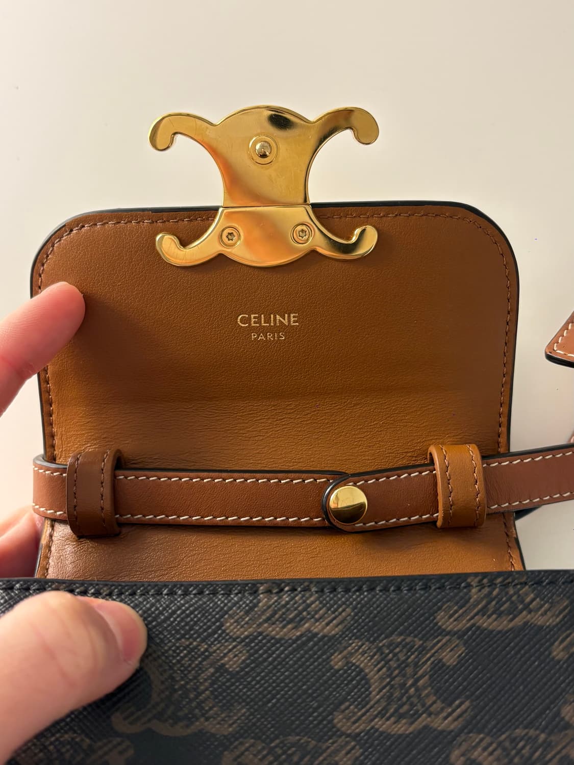 셀린느 미니 클로드 트리옹프 캔버스 백 상품이미지5