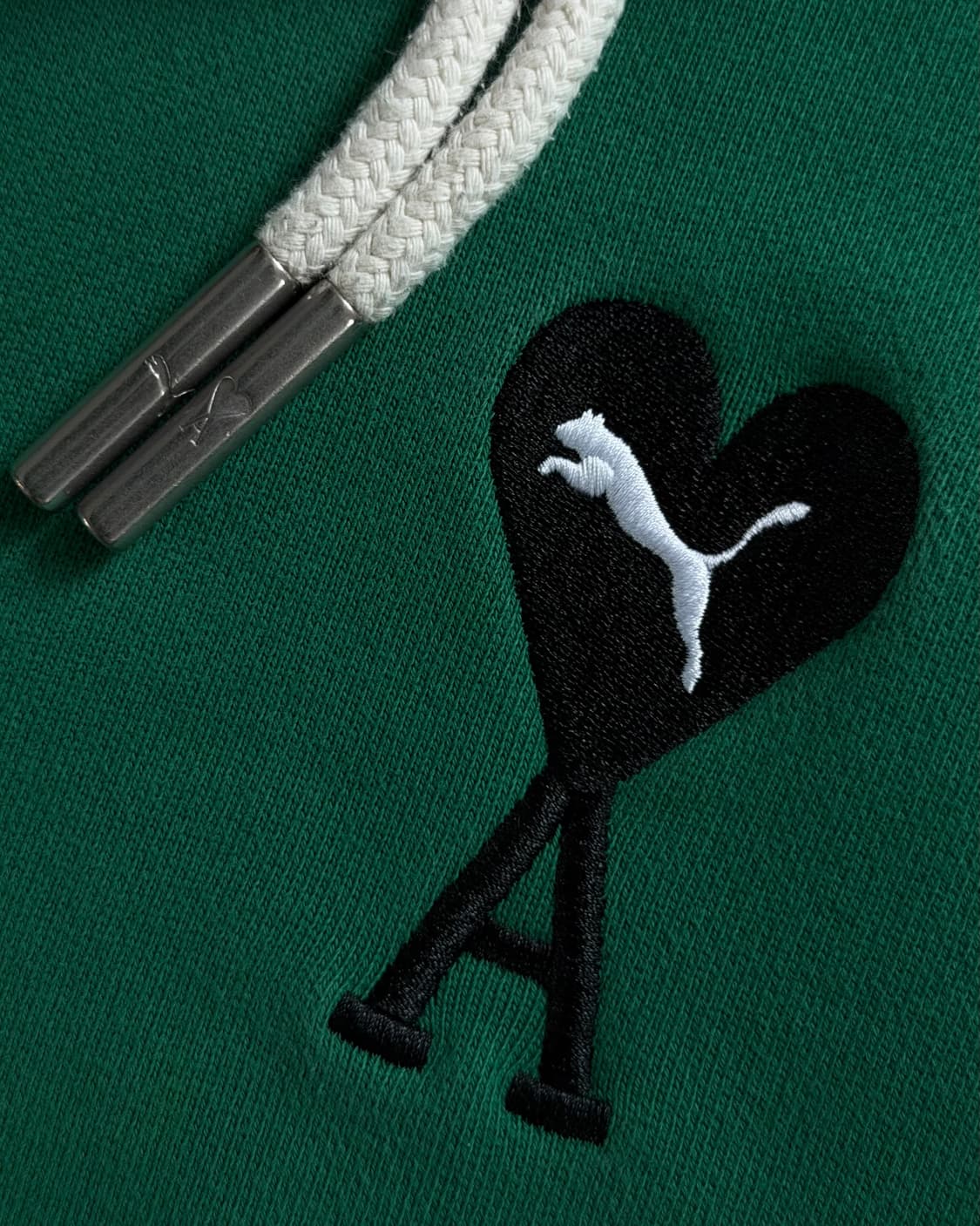 Ami x Puma 아미 x 퓨마 후드티 베르단트그린 컬러 상품이미지3