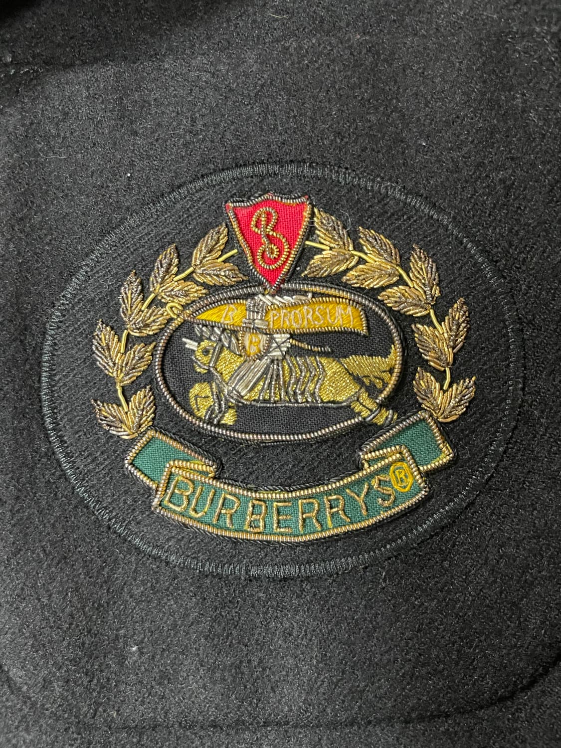 버버리 아카이브 블랙 크레스트 로고 와펜 원버튼 자켓 상품이미지4