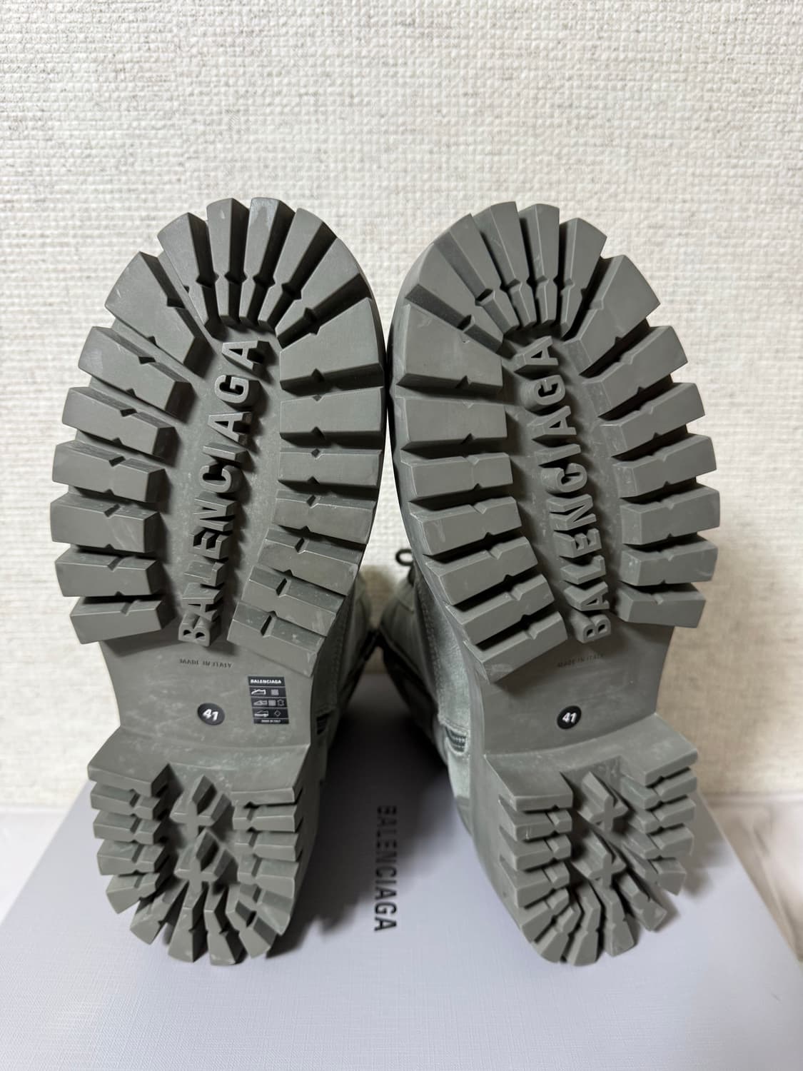 (41) 발렌시아가 컴뱃 스트라이크 부츠 카키 상품이미지2