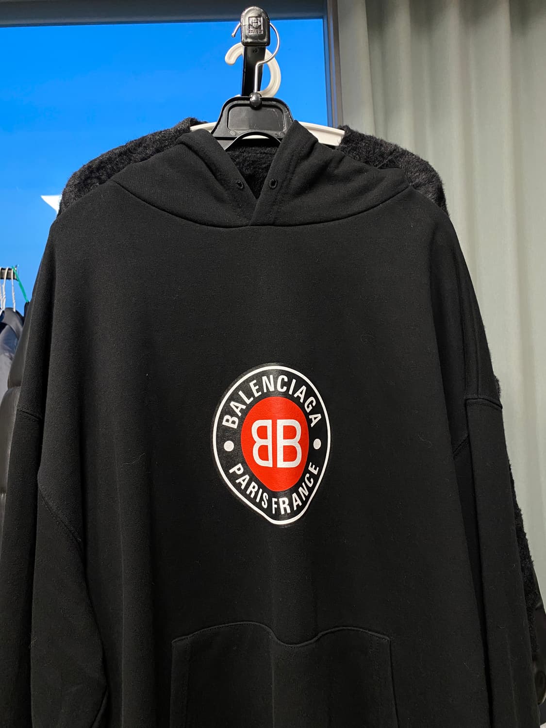 20FW 발렌시아가 BB 라운드로고 후드티 상품이미지1