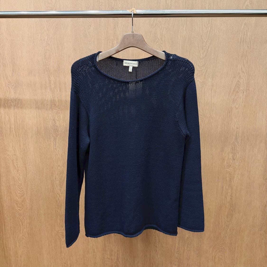 엠포리오 아르마니 라운드넥 시스루 니트 롤링 마감 디테일 루즈핏 블랙 상품이미지2