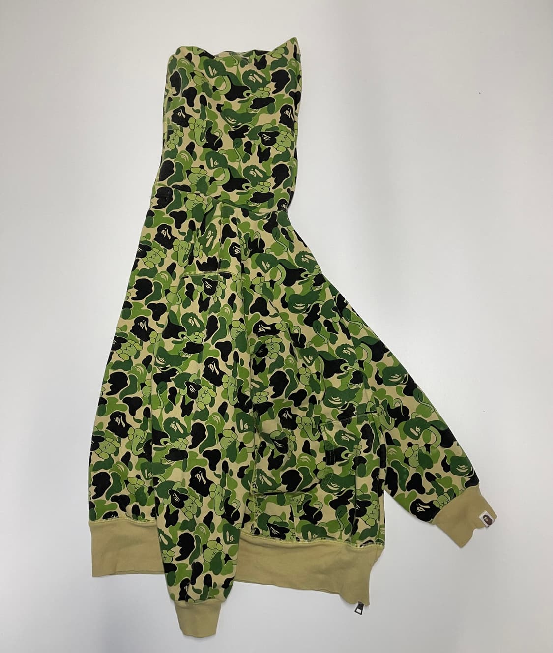 베이프 x 카우스 카모 투웨이 풀집업 후드 M~L 상품이미지1