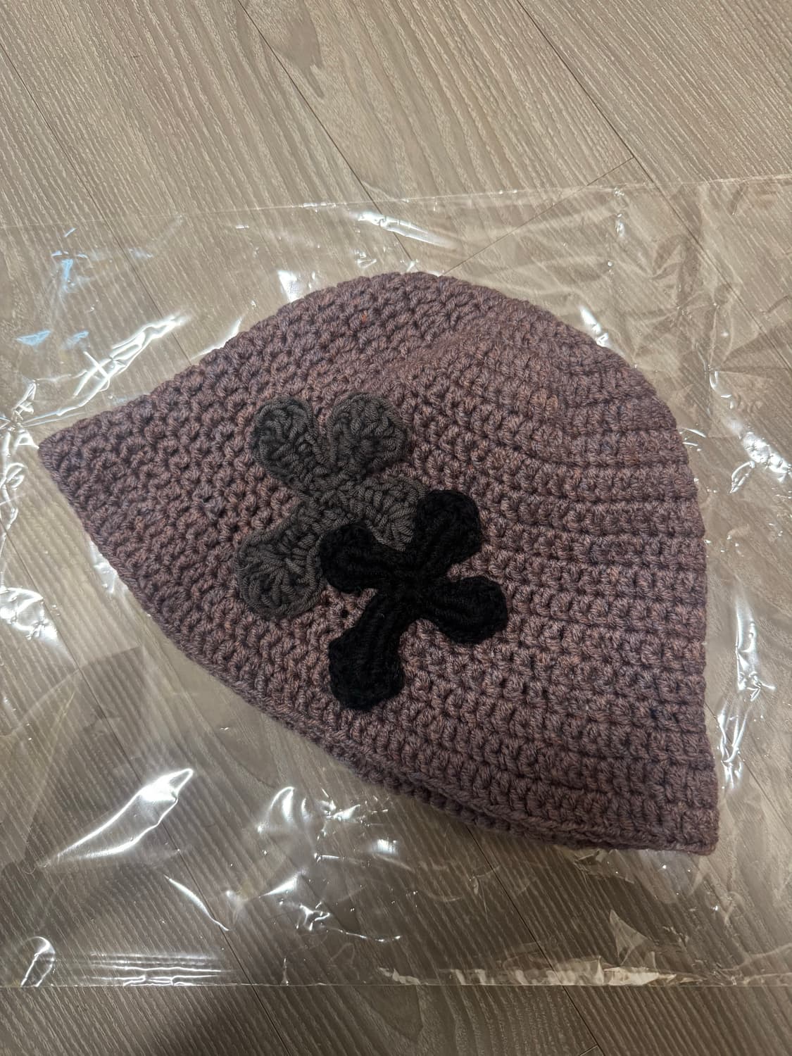 Y.a.r.n 얀 크로스패치 니트 모자 상품이미지1