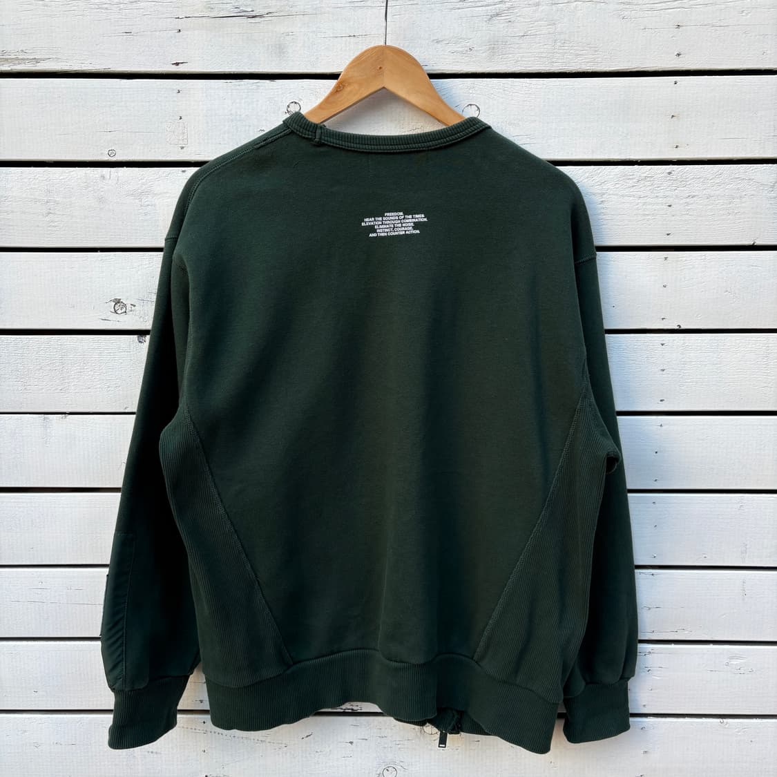 Gu x Undercover 지유 x 언더커버 맨투맨 상품이미지2