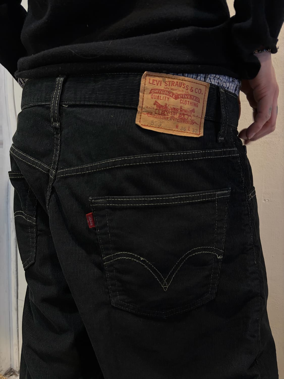 00s LEVIS 559 black coduroy pants 상품이미지1