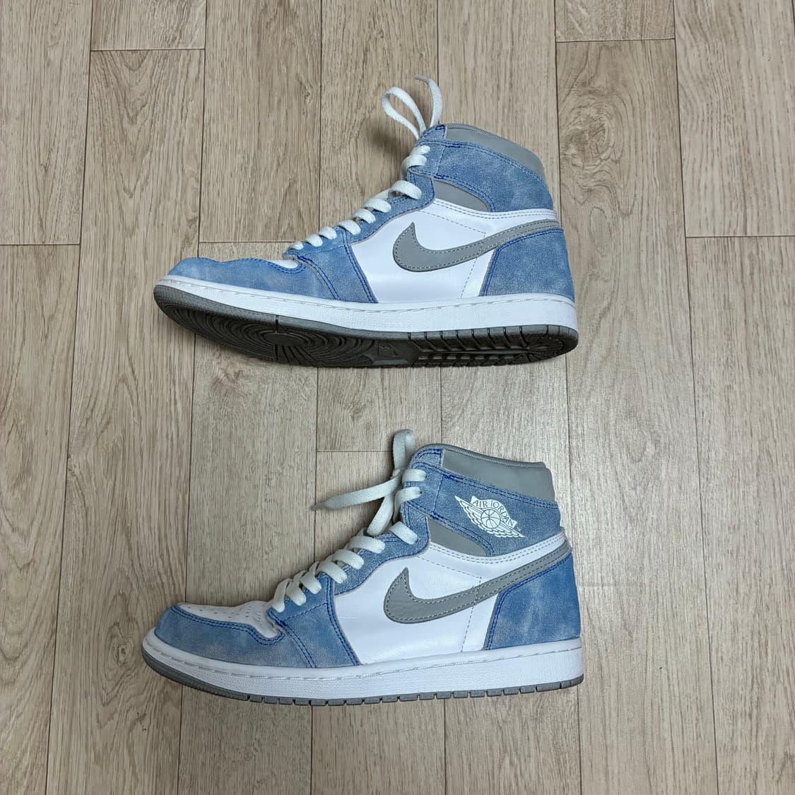 [새상품급] 조던 1 레트로 하이 OG 하이퍼 로얄 (260) 상품이미지3