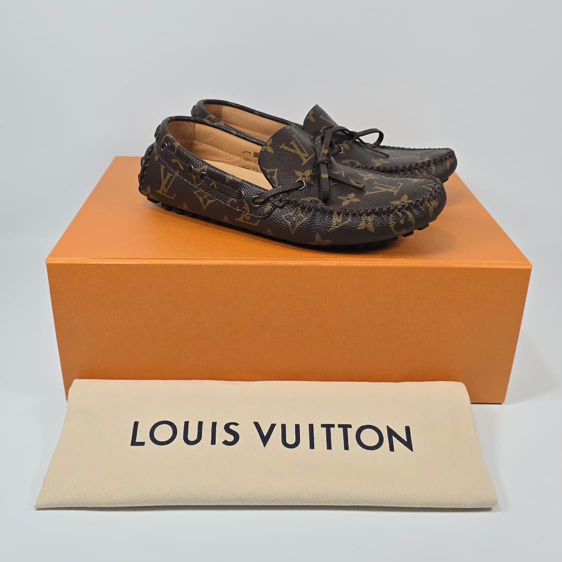 루이비통 아리조나 모카신 로퍼 (240)  상품이미지1